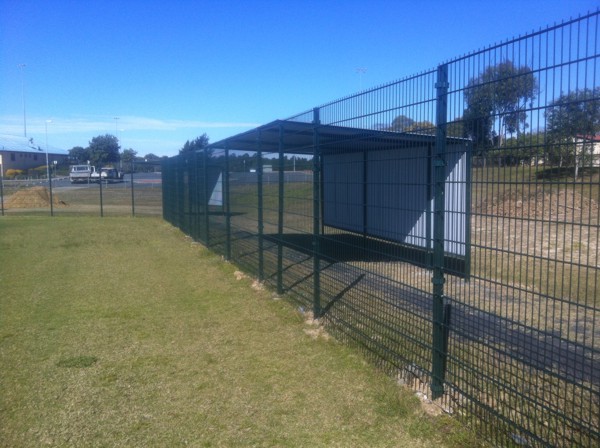 868 Mesh Fencing