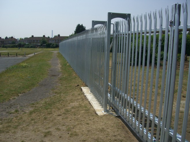 Palisade Fencing