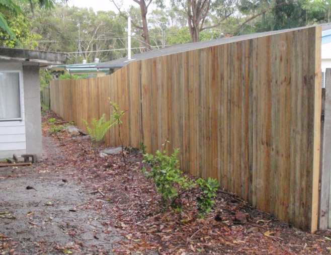 Timber Fencing Peregian Heights